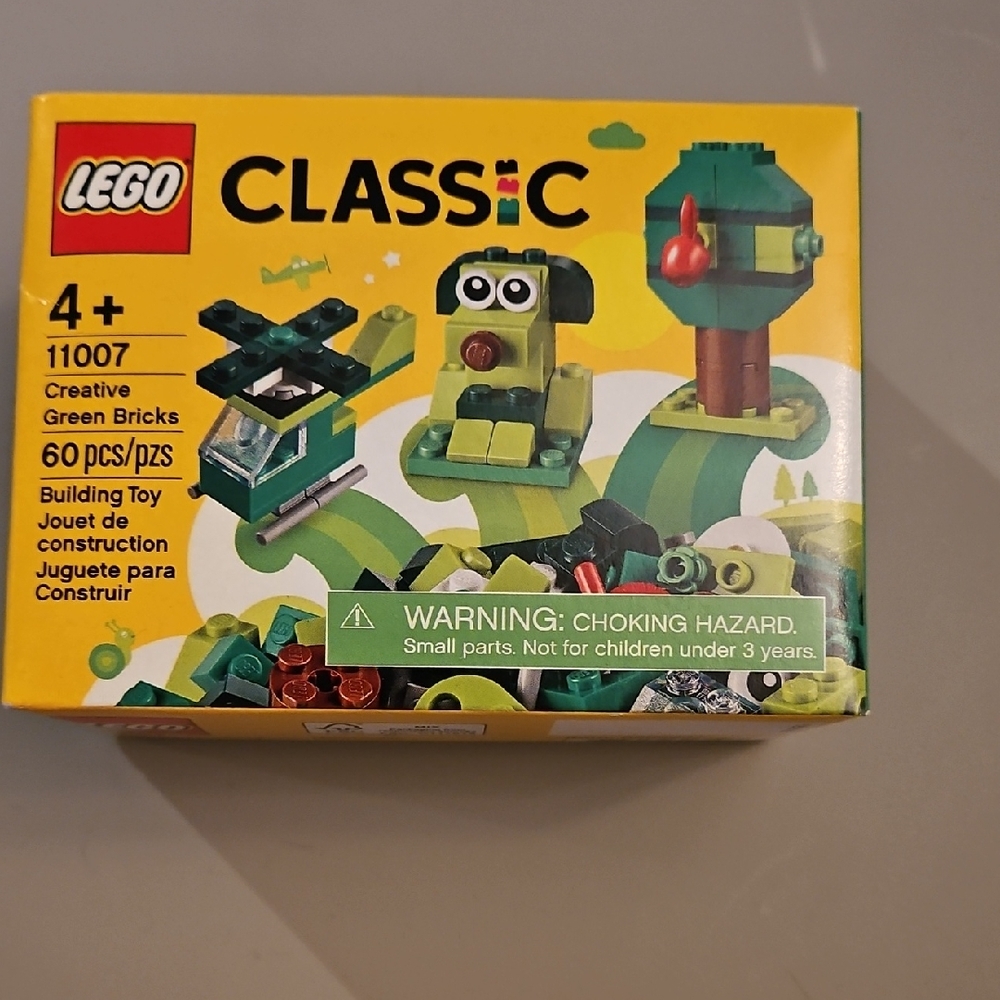 LEGO Classic Creative Green Bricks Set
